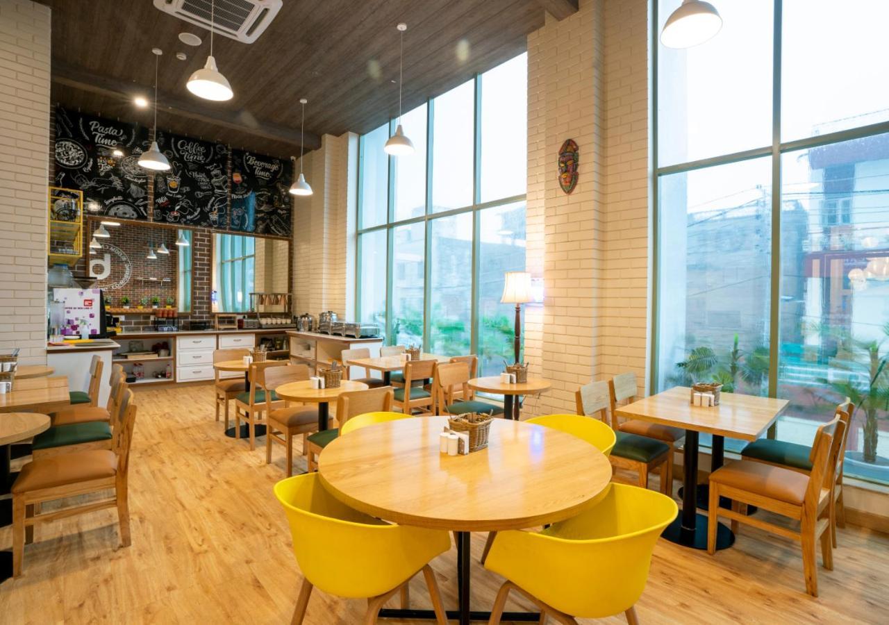 Bloom Hotel - Jammu Dış mekan fotoğraf